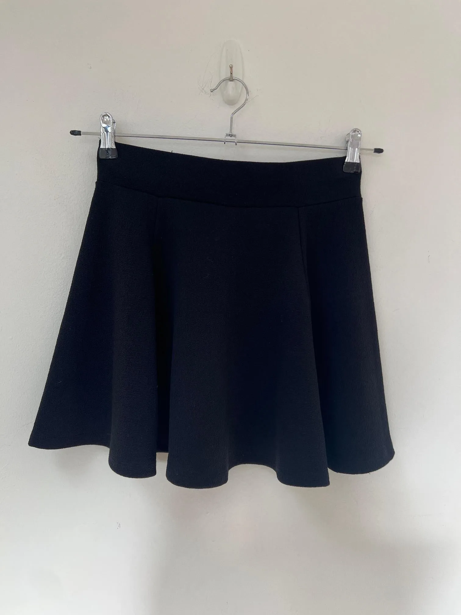Black textured mini skater skirt, New Look, Size 8 (Elastane, Polyester)